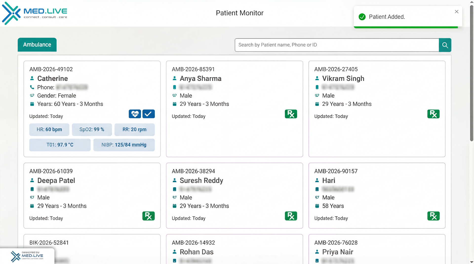 Med.Live Ambulance Patient Monitor Dashboard showing patient cards with vitals